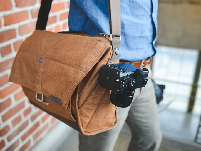 Peak Design Everyday Messenger Bag 15