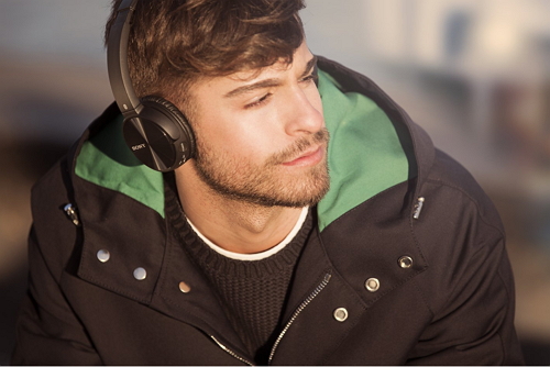 Sony Bluetooth Headphones (MDR-ZX330BT)